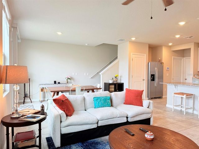 7727 MOMENTUM PARKWAY, Wesley Chapel, FL 33545