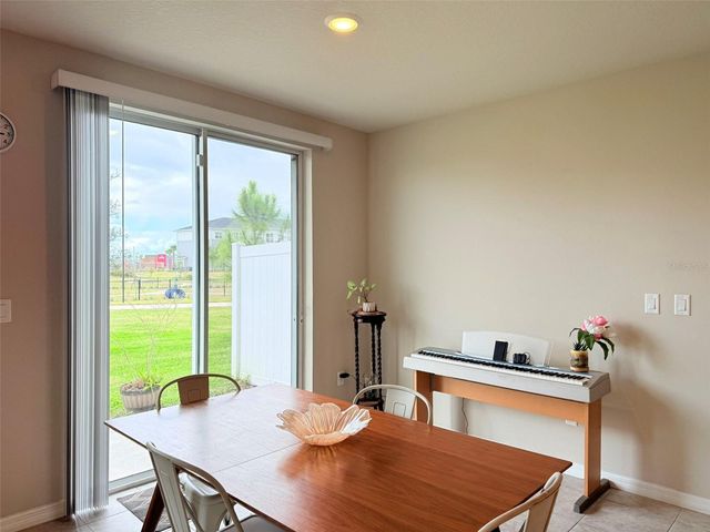 7727 MOMENTUM PARKWAY, Wesley Chapel, FL 33545