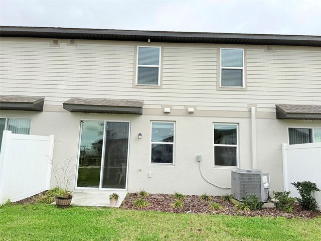 7727 MOMENTUM PARKWAY, Wesley Chapel, FL 33545