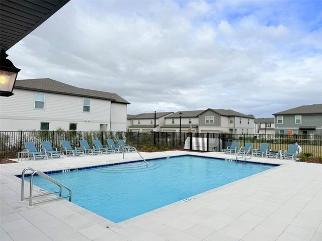 7727 MOMENTUM PARKWAY, Wesley Chapel, FL 33545