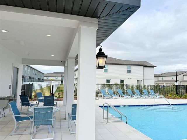 7727 MOMENTUM PARKWAY, Wesley Chapel, FL 33545