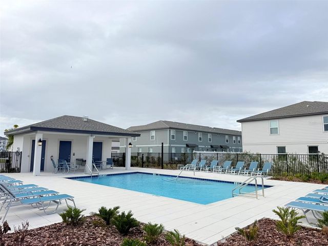 7727 MOMENTUM PARKWAY, Wesley Chapel, FL 33545