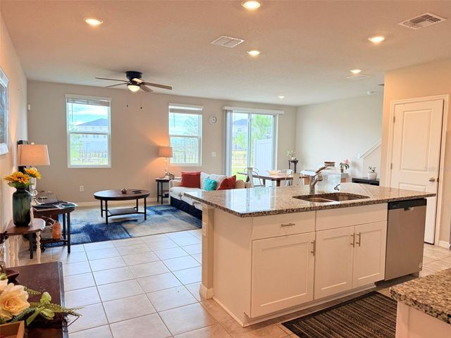 7727 MOMENTUM PARKWAY, Wesley Chapel, FL 33545