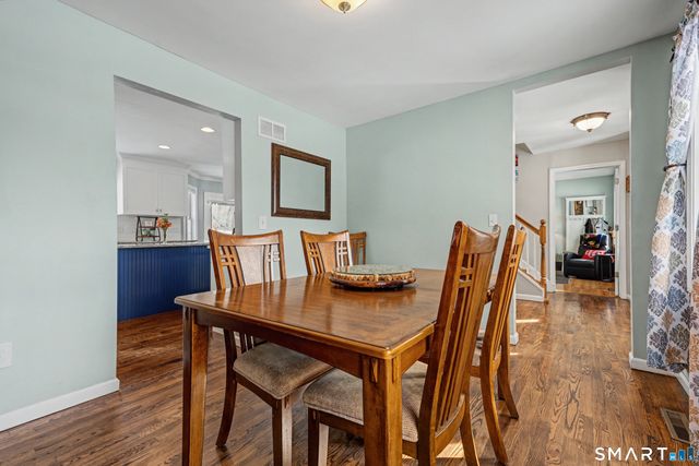 10 Country Farm Road, Oxford, CT 06478