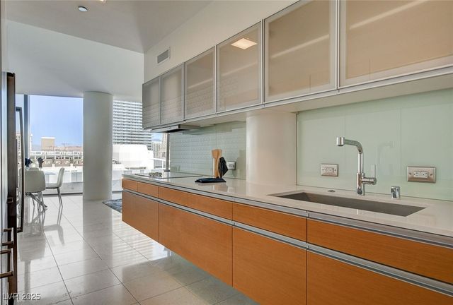 3726 Las Vegas Boulevard 901, Las Vegas, NV 89158