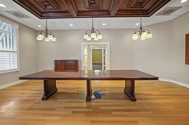 155 8TH STREET N, St Petersburg, FL 33701