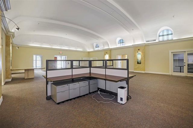 155 8TH STREET N, St Petersburg, FL 33701