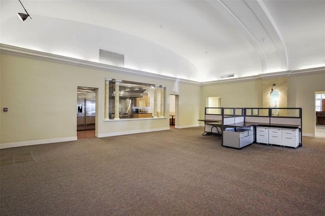 155 8TH STREET N, St Petersburg, FL 33701
