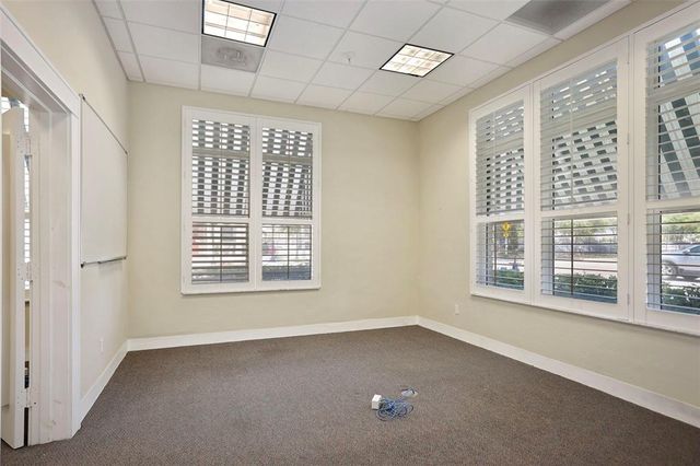 155 8TH STREET N, St Petersburg, FL 33701