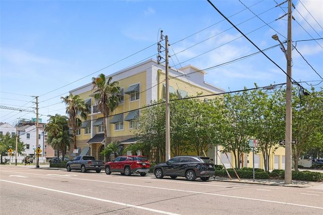 155 8TH STREET N, St Petersburg, FL 33701