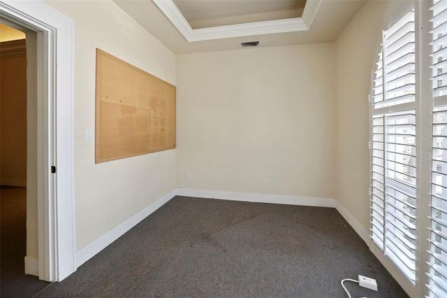 155 8TH STREET N, St Petersburg, FL 33701