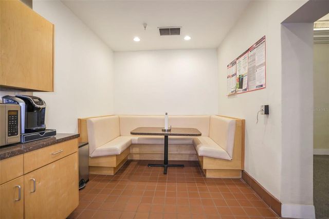 155 8TH STREET N, St Petersburg, FL 33701