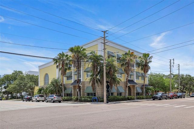155 8TH STREET N, St Petersburg, FL 33701