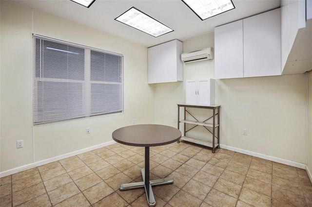 155 8TH STREET N, St Petersburg, FL 33701