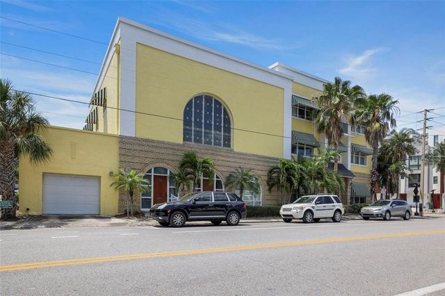 155 8TH STREET N, St Petersburg, FL 33701