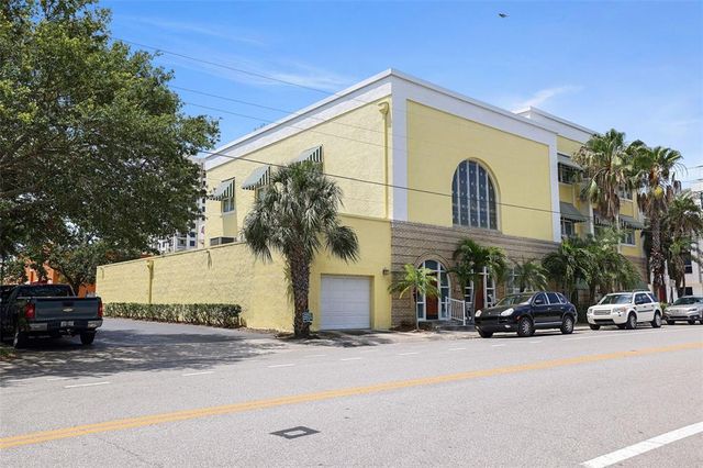 155 8TH STREET N, St Petersburg, FL 33701