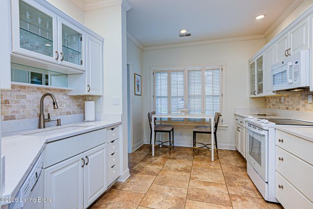 5620 Harrods Run Rd, Prospect, KY 40059