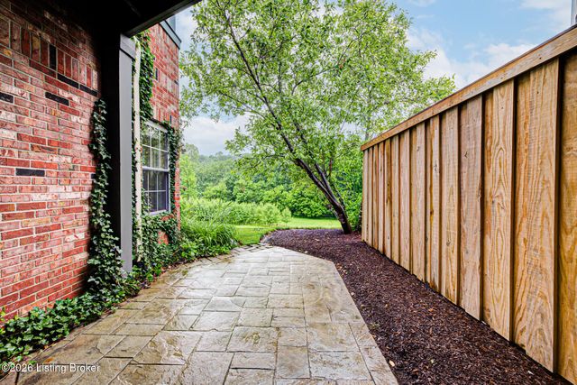 5620 Harrods Run Rd, Prospect, KY 40059