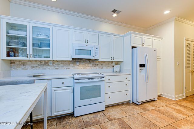 5620 Harrods Run Rd, Prospect, KY 40059