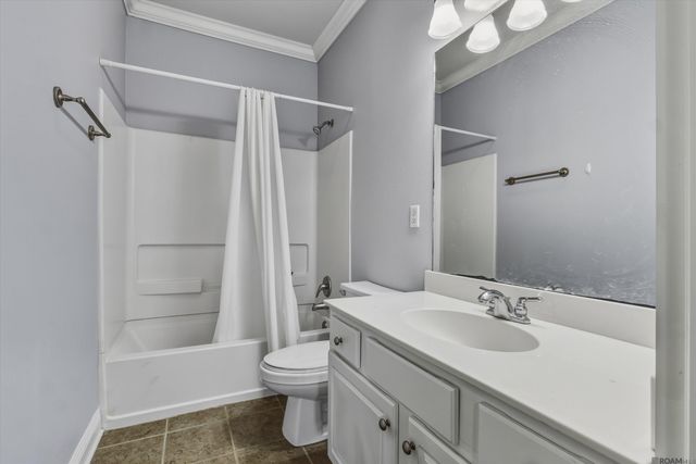 2106 Belle Pointe Alley, Baton Rouge, LA 70820