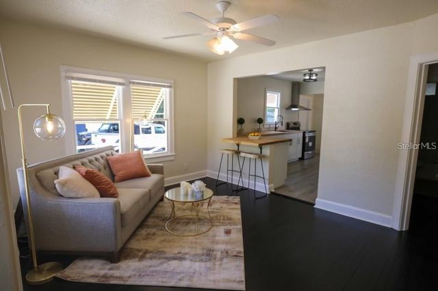 2521 4TH STREET S, St Petersburg, FL 33705