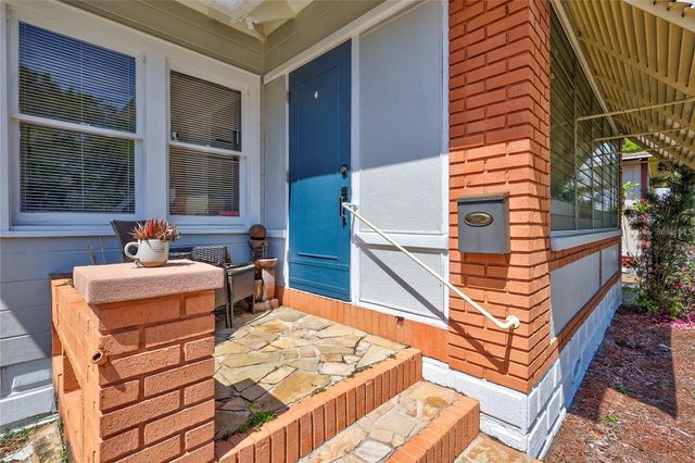 2521 4TH STREET S, St Petersburg, FL 33705