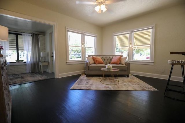2521 4TH STREET S, St Petersburg, FL 33705