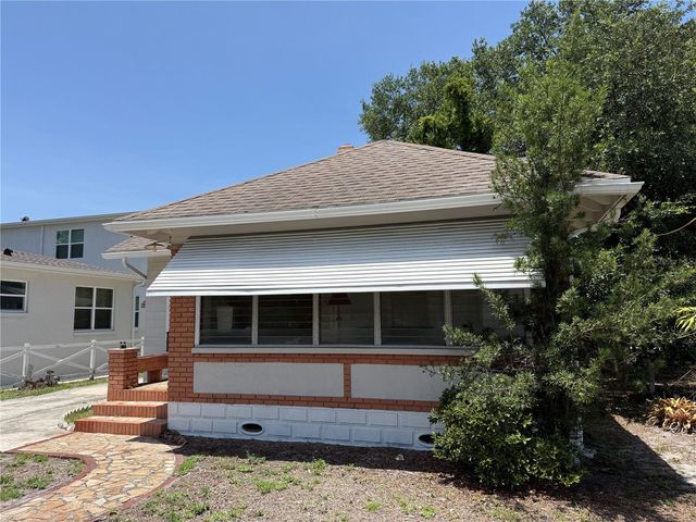 2521 4TH STREET S, St Petersburg, FL 33705