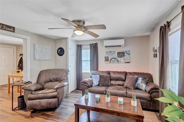 2521 4TH STREET S, St Petersburg, FL 33705
