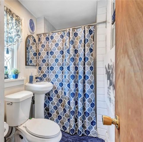 2521 4TH STREET S, St Petersburg, FL 33705