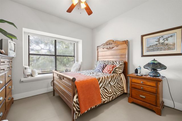 29 Creek Side DR, Wimberley, TX 78676