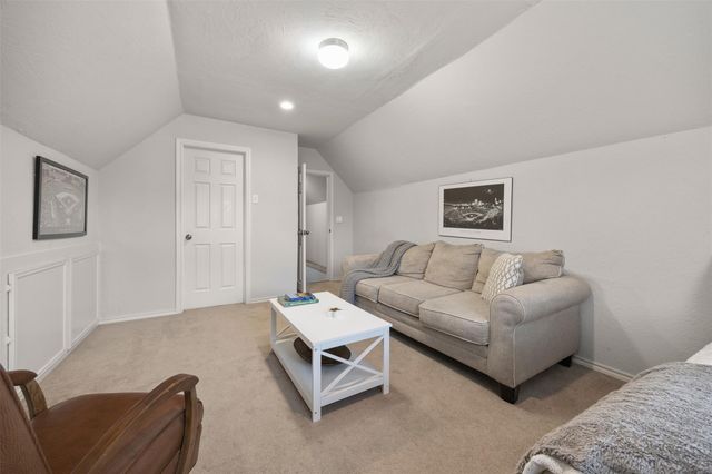 29 Creek Side DR, Wimberley, TX 78676