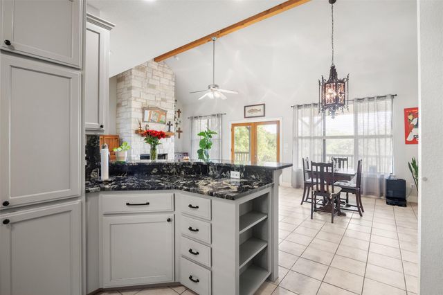 29 Creek Side DR, Wimberley, TX 78676