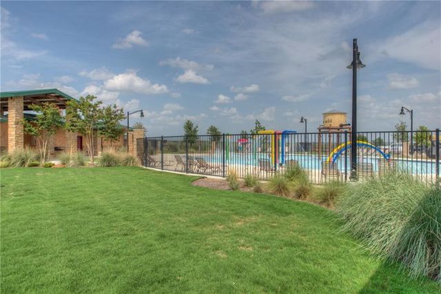 564 Moonwalker TRL, Buda, TX 78610
