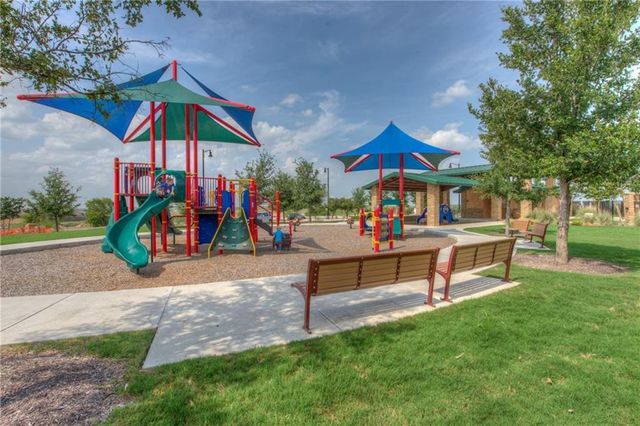 564 Moonwalker TRL, Buda, TX 78610