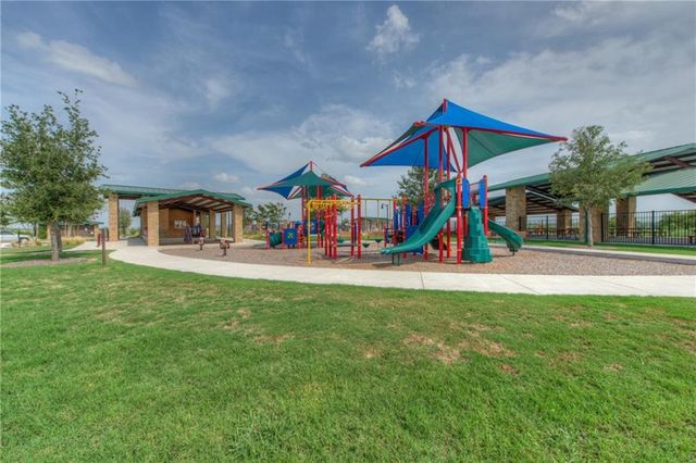 564 Moonwalker TRL, Buda, TX 78610