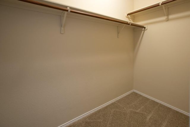 564 Moonwalker TRL, Buda, TX 78610