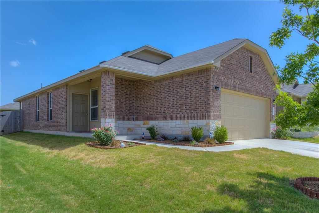 564 Moonwalker TRL, Buda, TX 78610