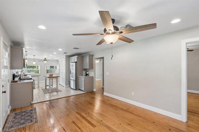 140 PAGE STREET, Orlando, FL 32806