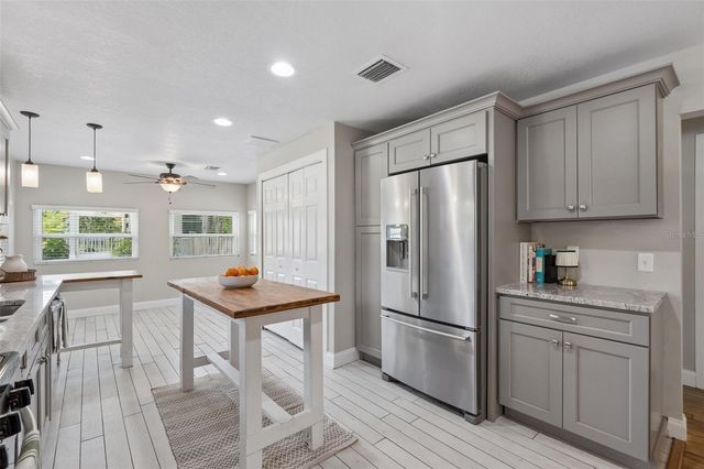 140 PAGE STREET, Orlando, FL 32806