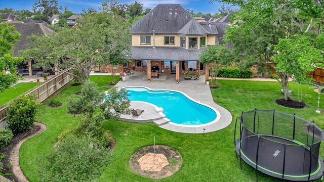 51 Deerwood Court, Lake Jackson, TX 77566