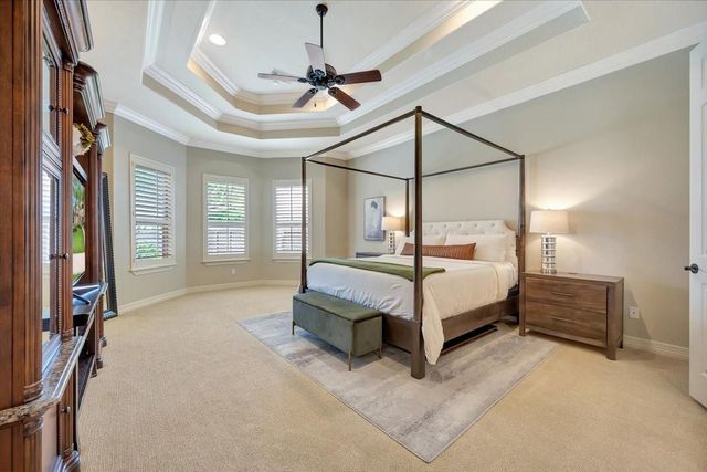 51 Deerwood Court, Lake Jackson, TX 77566
