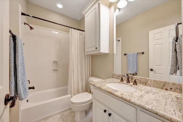 51 Deerwood Court, Lake Jackson, TX 77566