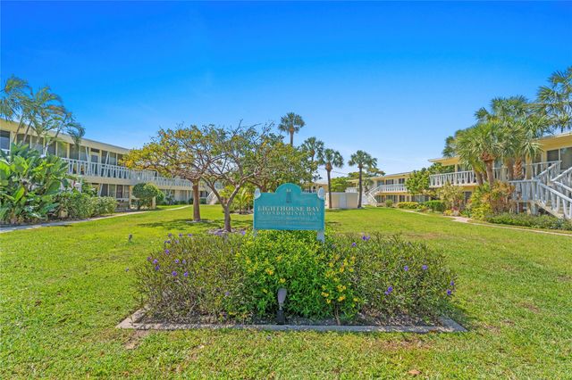 2755 NE 28th Ave F2, Lighthouse Point, FL 33064