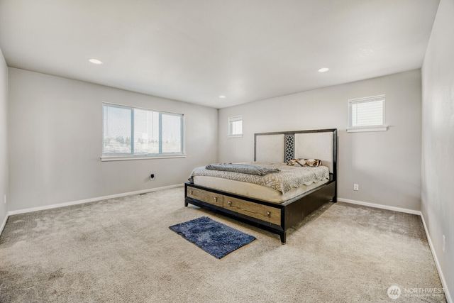 12482 SE 301st Place, Auburn, WA 98092