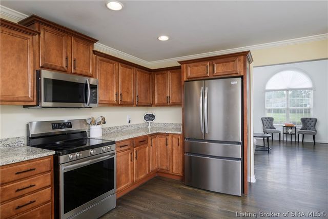 5248 Bogue Homa Drive, Sellersburg, IN 47172