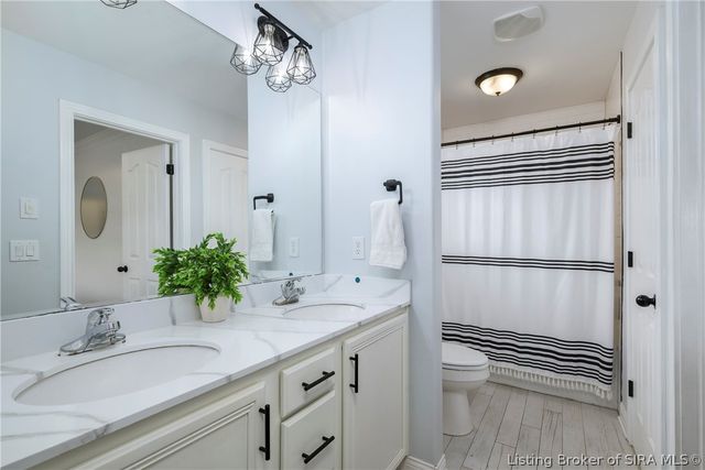 5248 Bogue Homa Drive, Sellersburg, IN 47172