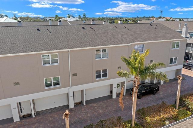 1117 PINELLAS BAYWAY S 306, St Petersburg, FL 33715