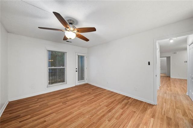 4013 Lake Pointe Circle, Roswell, GA 30075