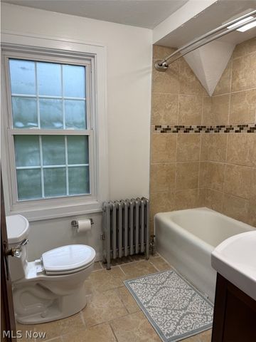 3750 Washington Boulevard, University Heights, OH 44118